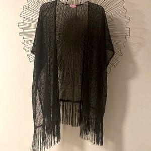 Mi ami for Francesca’s Kimono With Fringe & Subtle Sparkle NWT One Size